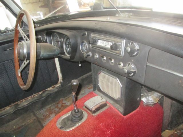 1963 Red MG MGB Convertible