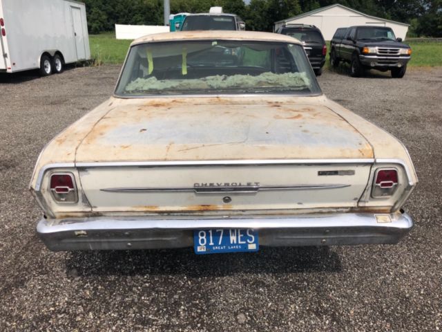 1963 White Chevrolet Nova Coupe