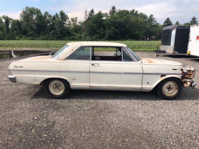 1963 White Chevrolet Nova Coupe