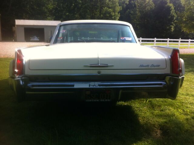 1963 off white / cream Oldsmobile Ninety-Eight Sedan