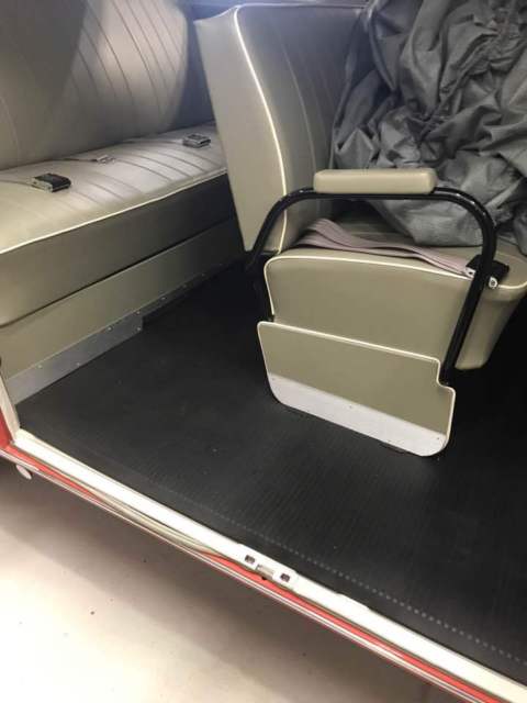 1963 Sealing Wax Red/ Cream Volkswagen Bus/Vanagon 23 Window Bus / Transporter