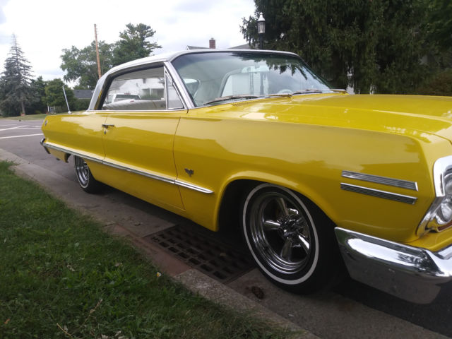 1963 Yellow Chevrolet Impala Coupe