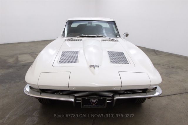 1963 White Chevrolet Corvette