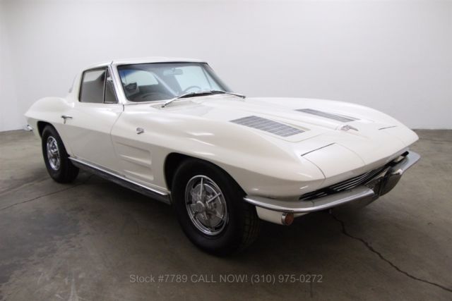 1963 White Chevrolet Corvette