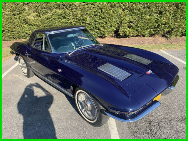 1963 Blue Chevrolet Corvette