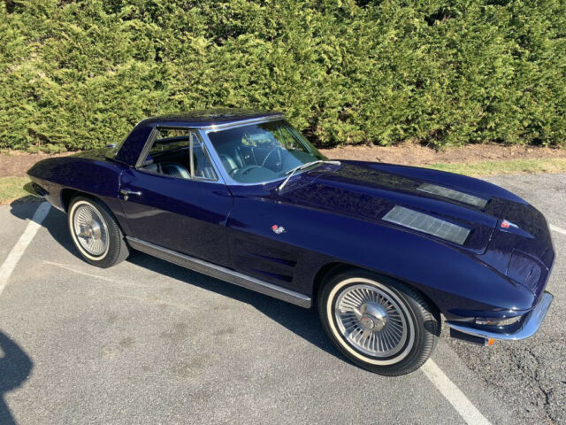 1963 Blue Chevrolet Corvette