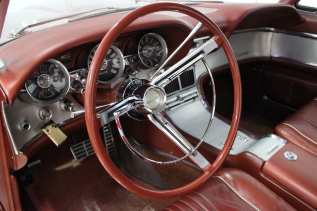 1963 Ford Thunderbird