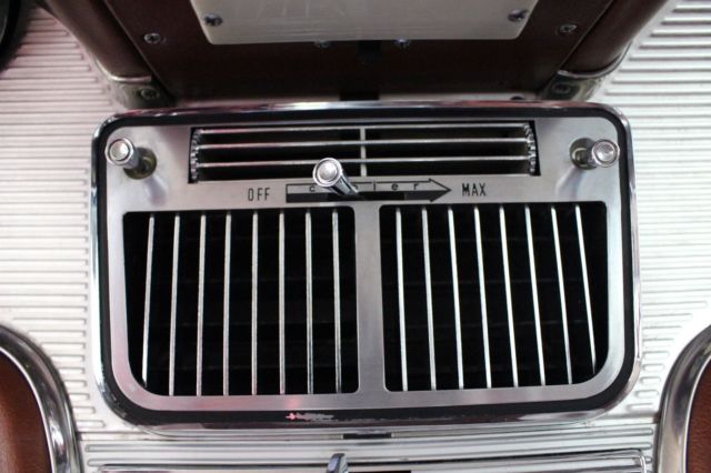 1963 Ford Thunderbird