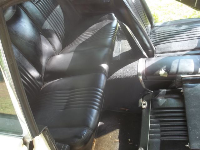 1963 white Ford Thunderbird Coupe