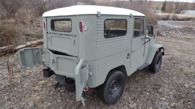 1963 Primer Toyota Land Cruiser SUV
