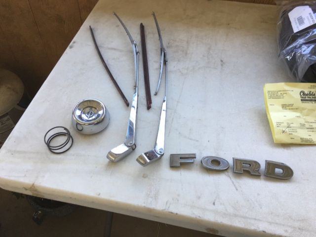 1963 BURGANDY/BEIGE Ford F-100 Cab & Chassis