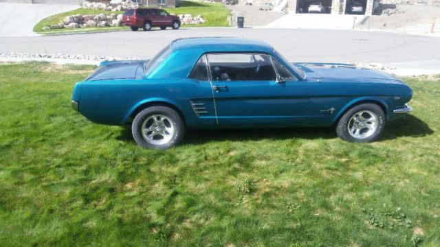 1966 Teal Ford Mustang