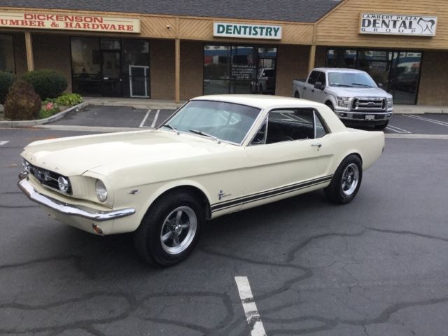 1965 White Ford Mustang Coupe