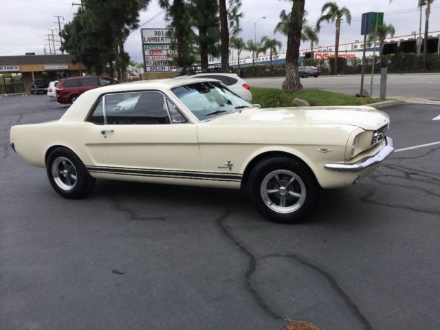 1965 White Ford Mustang Coupe