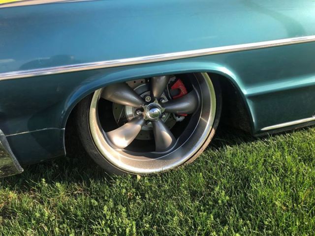 1964 turquoise Chevrolet Bel Air/150/210