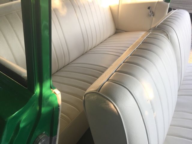 1964 Green Chevrolet Bel Air/150/210 Sedan