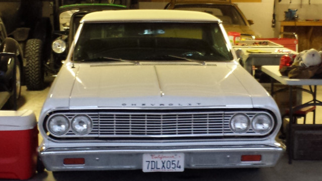 1964 White Chevrolet Chevelle Coupe