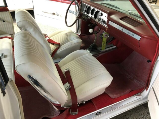 1964 White Chevrolet Chevelle Coupe