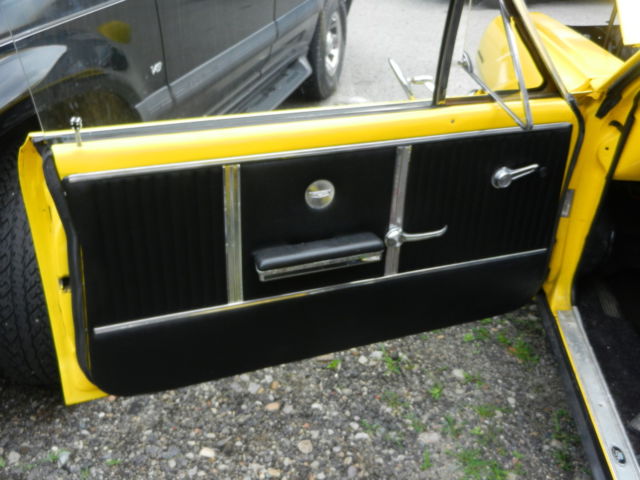 1964 Yellow Chevrolet Chevelle Coupe