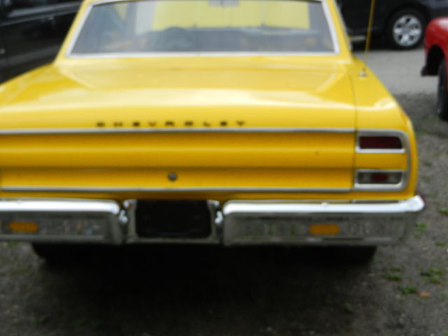1964 Yellow Chevrolet Chevelle Coupe