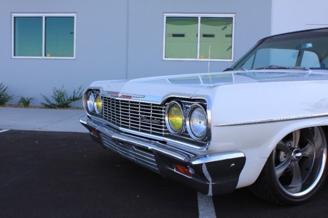1964 White Chevrolet Bel Air/150/210 Sedan