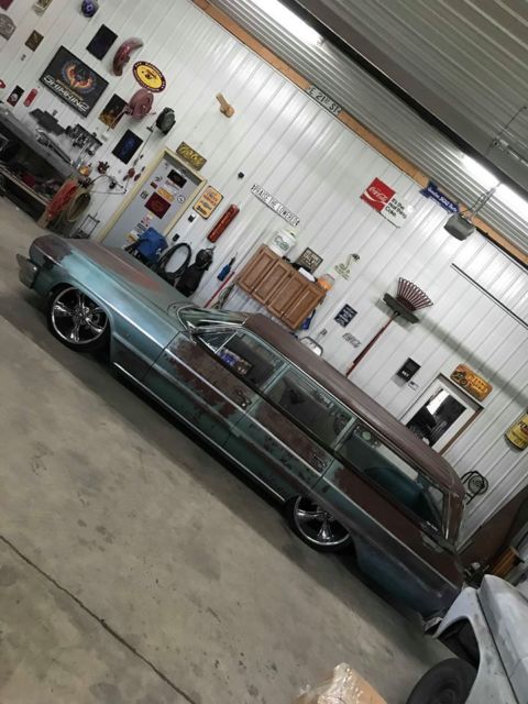 1964 blue Chevrolet Bel Air/150/210 Wagon