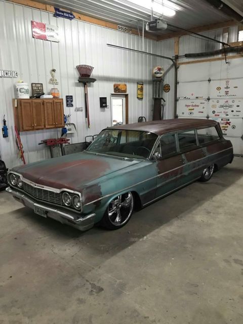 1964 blue Chevrolet Bel Air/150/210 Wagon