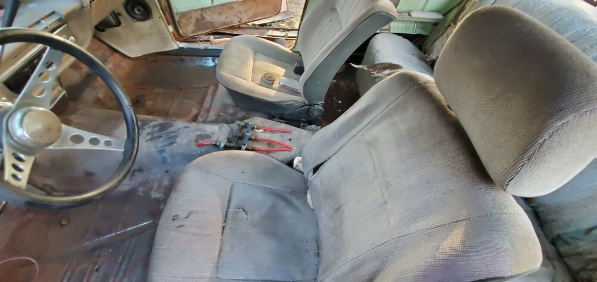 1964 White Chevrolet Bel Air/150/210 Sedan