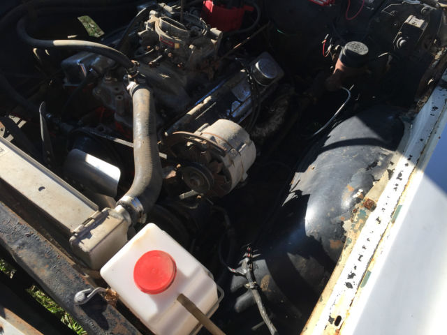 1964 White Chevrolet Chevelle Sedan