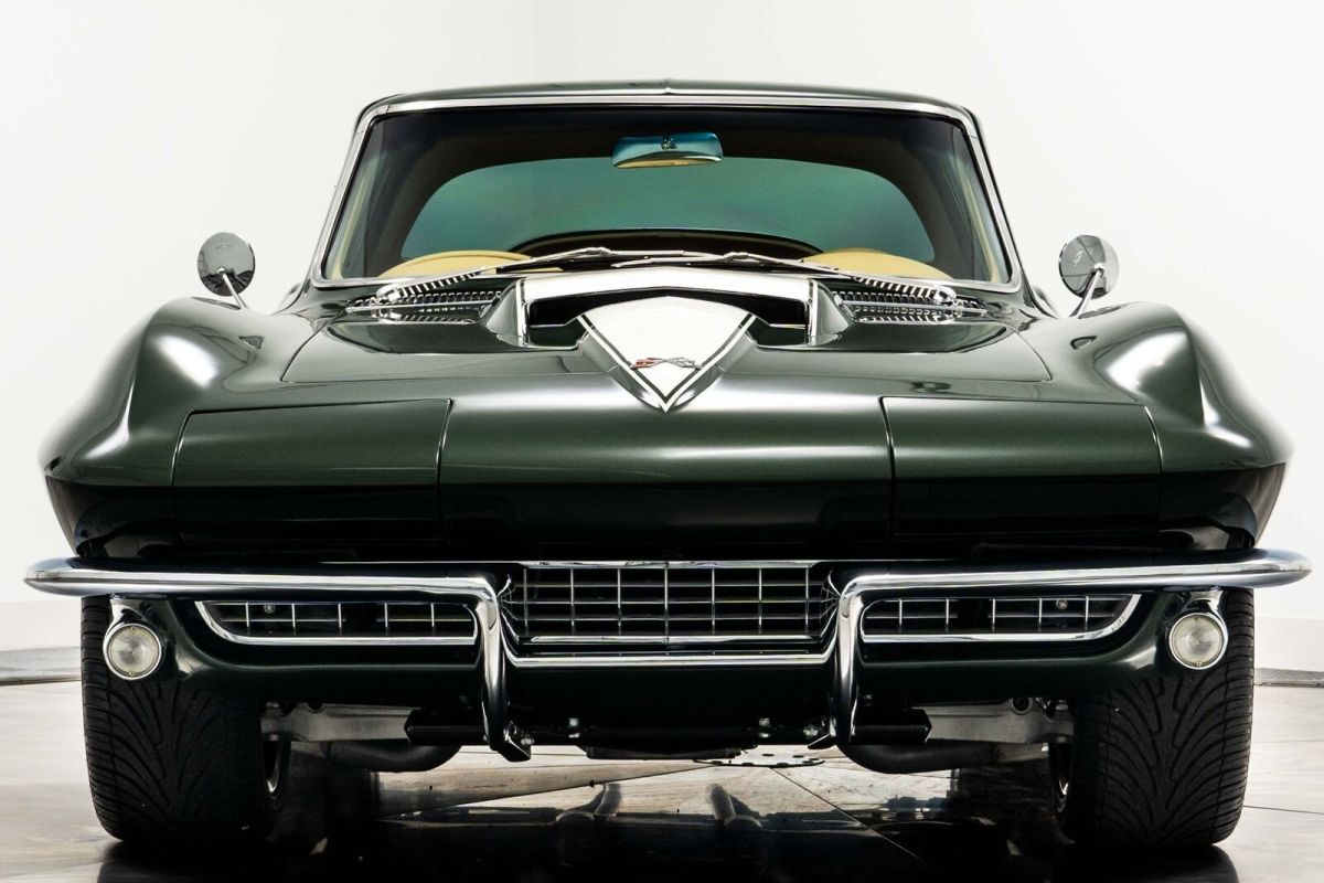 1964 Green Chevrolet Corvette 2D Coupe
