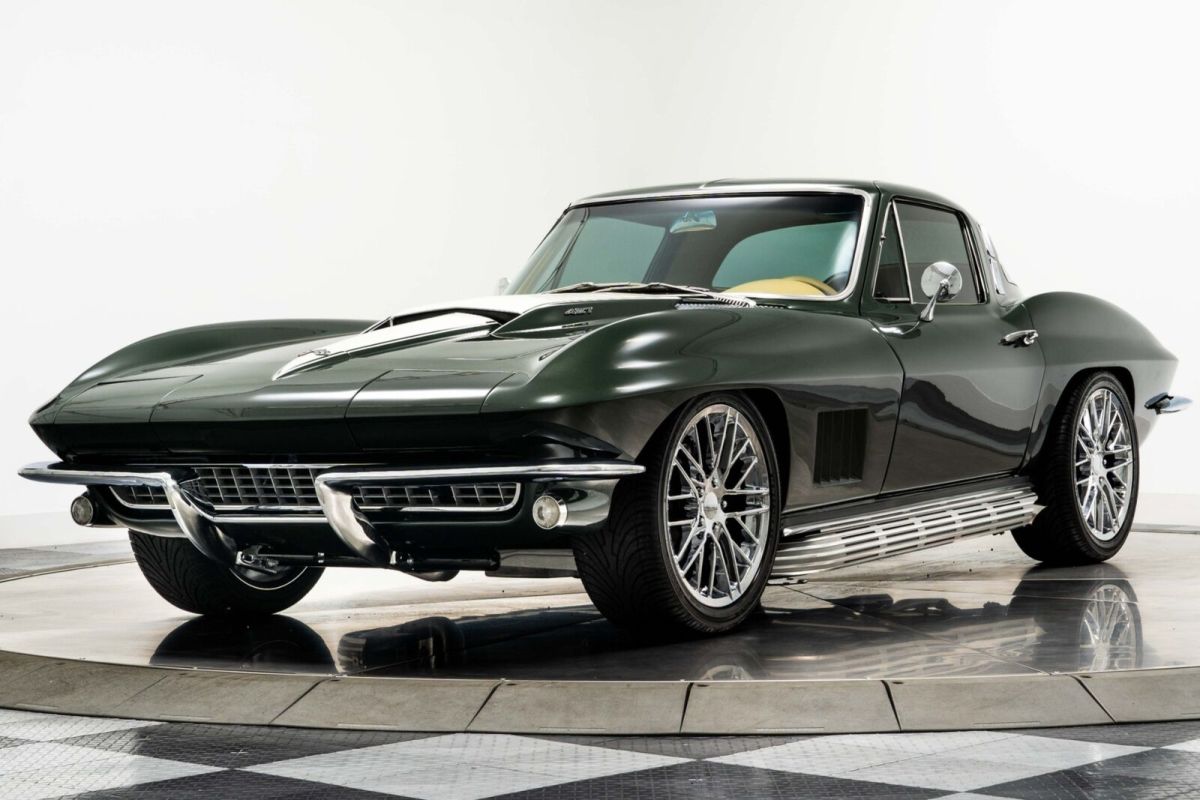 1964 Green Chevrolet Corvette 2D Coupe