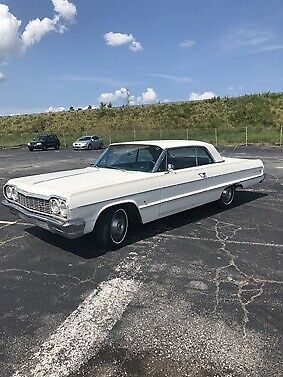 1964 White Chevrolet Impala --