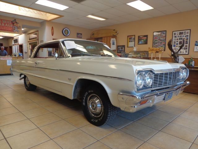 1964 White Chevrolet Impala Coupe