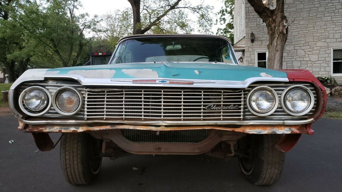 1964 White Chevrolet Impala --convertible