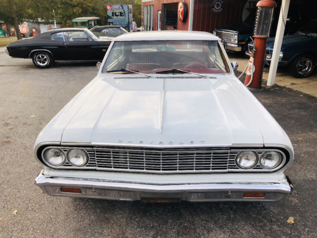 1964 White Chevrolet Malibu --