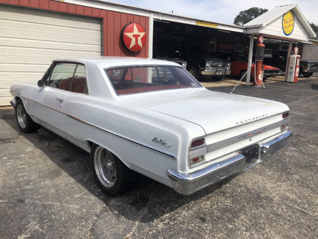 1964 White Chevrolet Malibu --