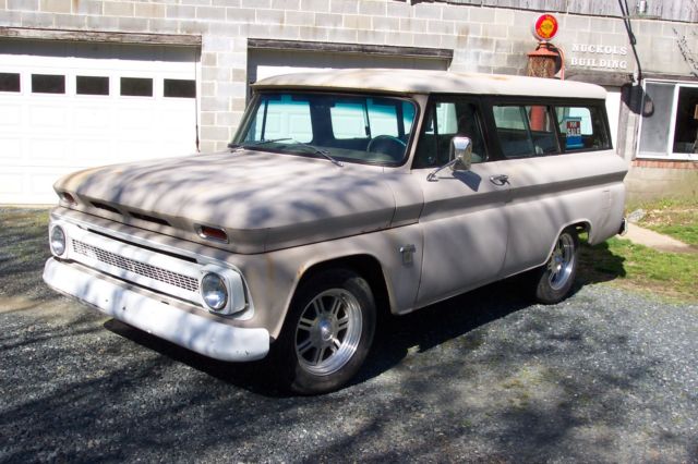 1964 primer Chevrolet Suburban