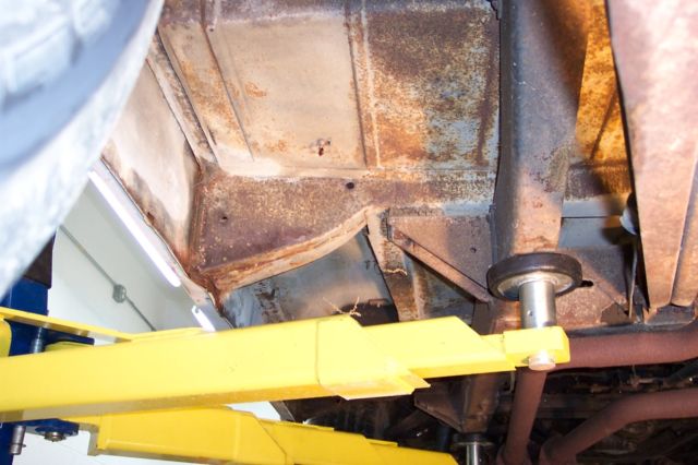 1964 primer Chevrolet Suburban