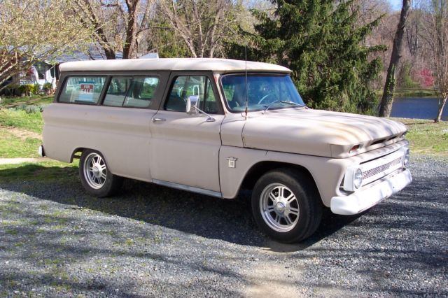 1964 primer Chevrolet Suburban