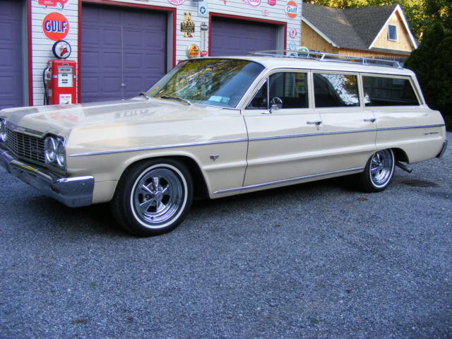 1964 Tan Chevrolet Bel Air/150/210 station wagon  9 pass