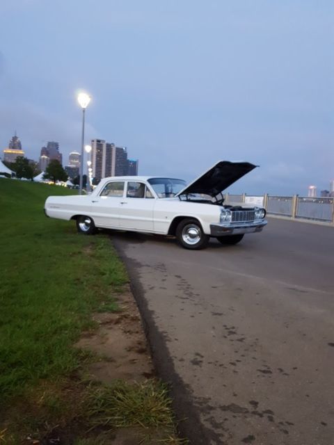 1964 White with blue pearl Chevrolet Impala Coupe