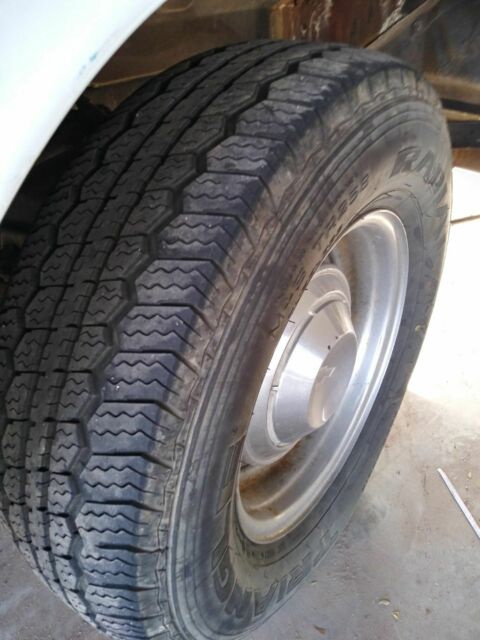 1964 White Chevrolet C-10 Fleetside pickup