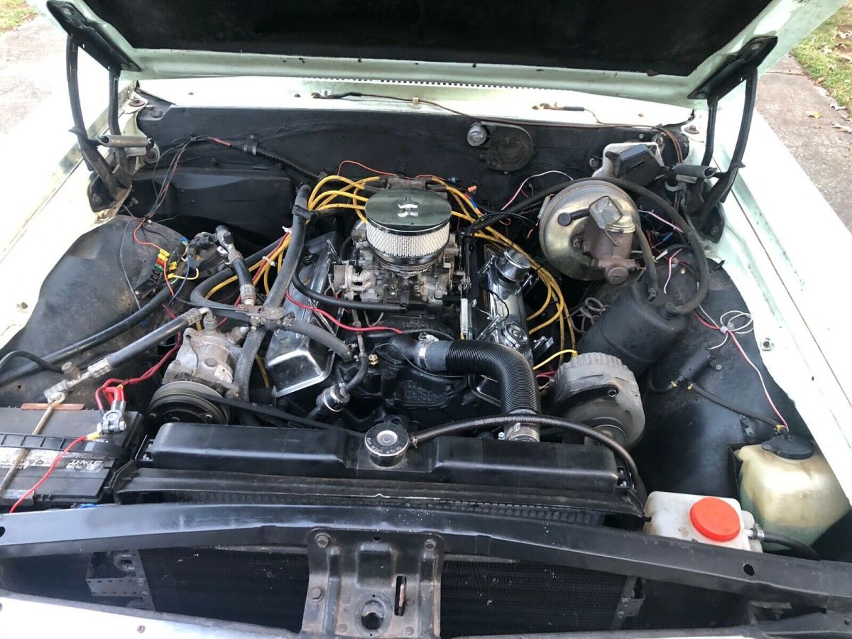 1964 green Chevrolet Chevelle Wagon