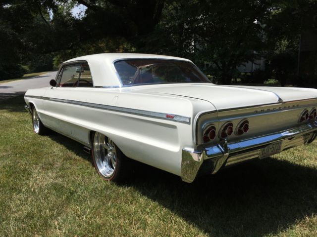 1964 White Chevrolet Impala Coupe