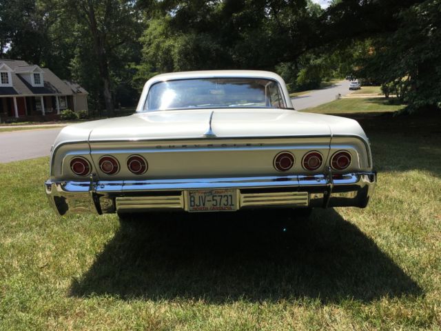 1964 White Chevrolet Impala Coupe