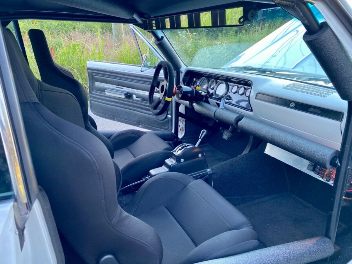 1964 White Chevrolet Malibu Coupe