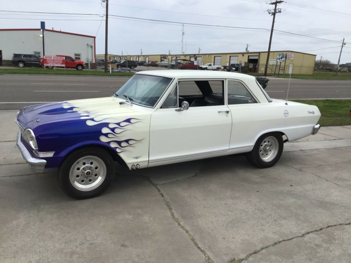 1964 White Chevrolet Nova Coupe
