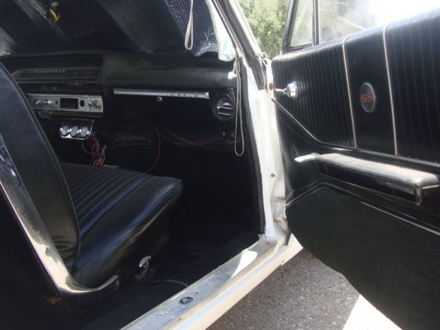 1964 White Chevrolet Impala Coupe