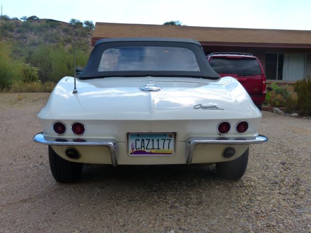 1964 White Chevrolet Corvette