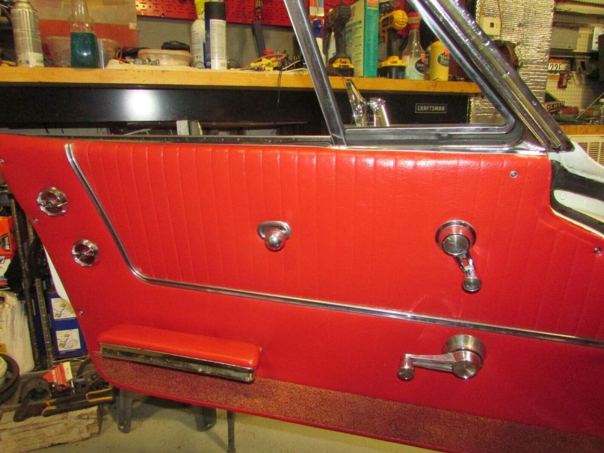 1964 White Chevrolet Corvette Convertible